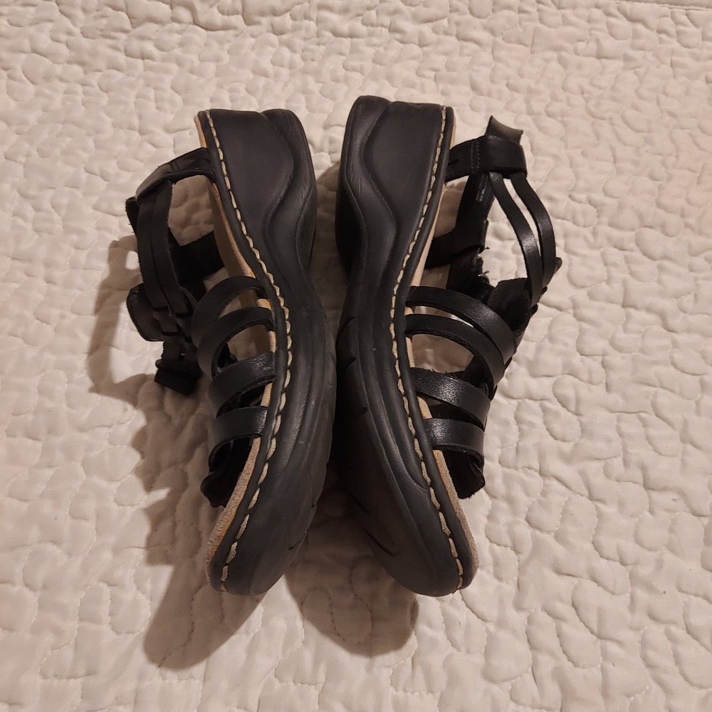 Clarks Collection Lexi Bridge Black Leather Fisherman Sandals 8.5 M 26139748 - Picture 3 of 8